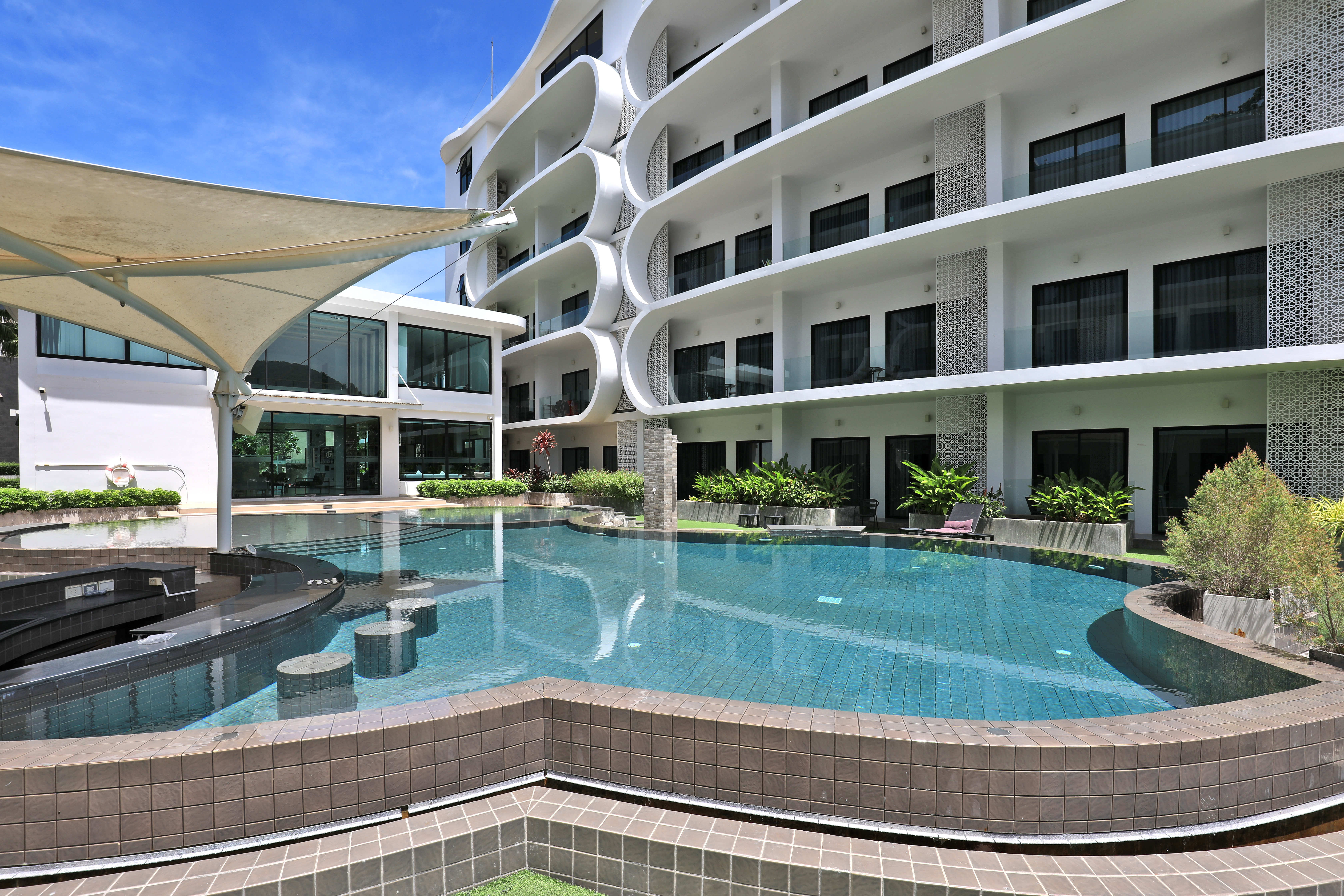 Utopia Naiharn C206