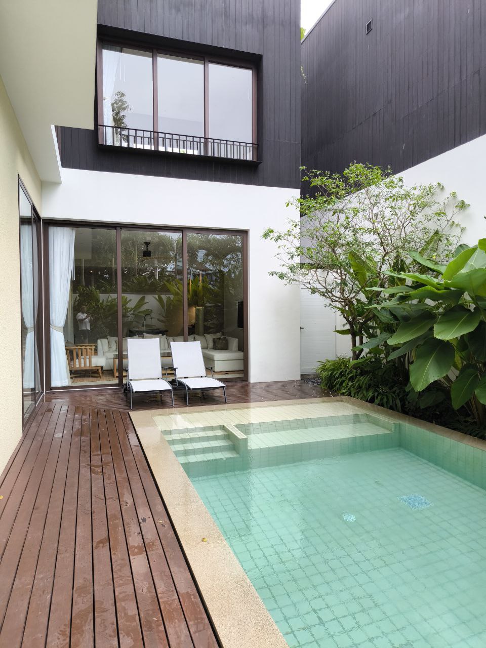 Villa QABALAH 小区出售三居室别墅。