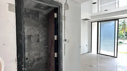 777 Beach Condo 6