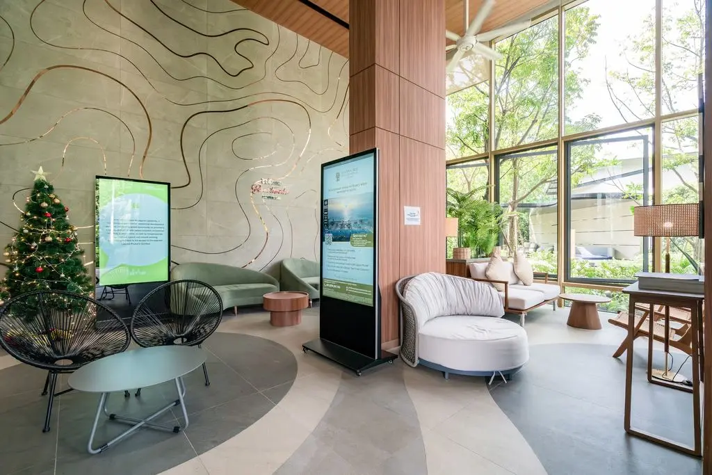 Laguna Beachside Building 4