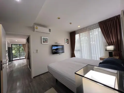 The Deck Patong - Photo 2