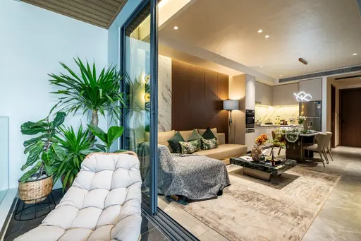 Spacious 2 Bedroom with Sea View - Photo 5