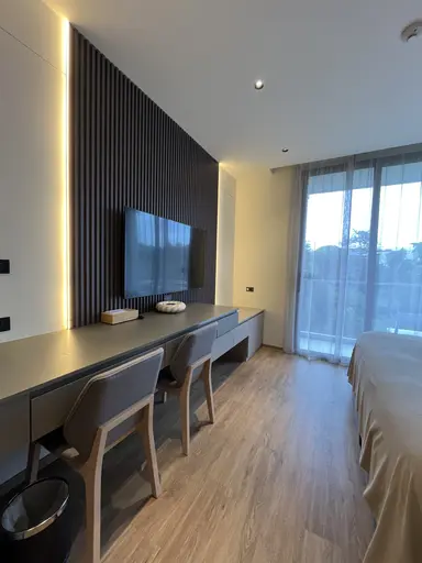 Exclusive Freehold Studio in Layan Green Park Condominium – A Unique Resale Opportunity - Photo 10