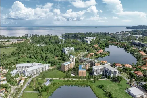 Laguna Lakeside 3