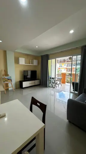 Two 1-bedroom apartments at Palm Breeze Resort, Nai Harn — auction - Photo 1