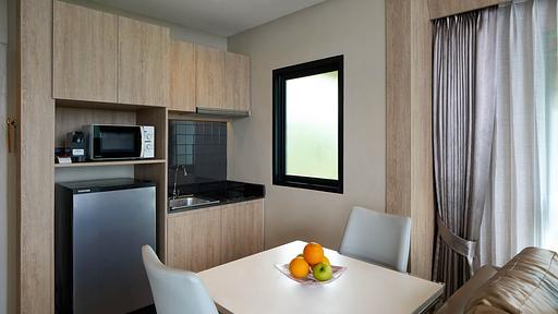 Patong Bay Ocean View Cottages 2